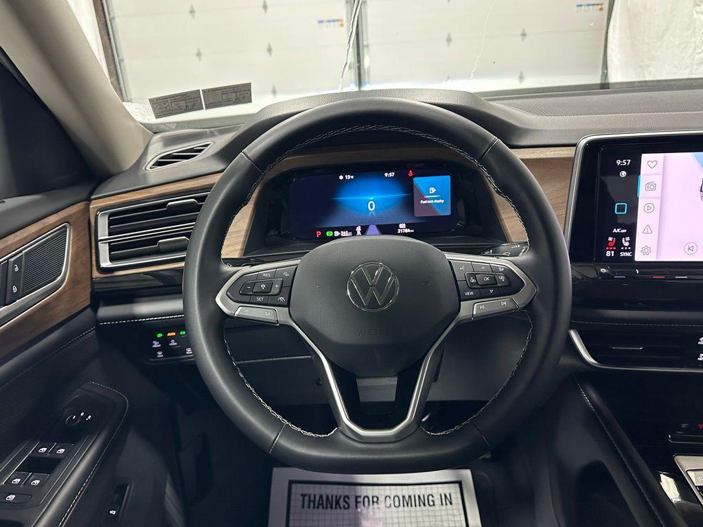 used 2025 Volkswagen Atlas car