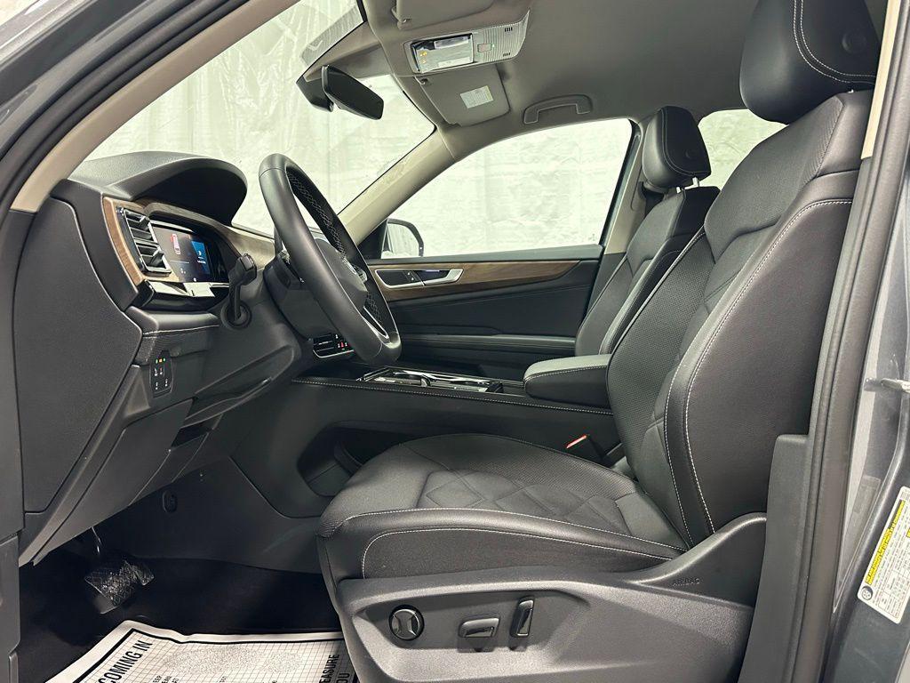 used 2025 Volkswagen Atlas car