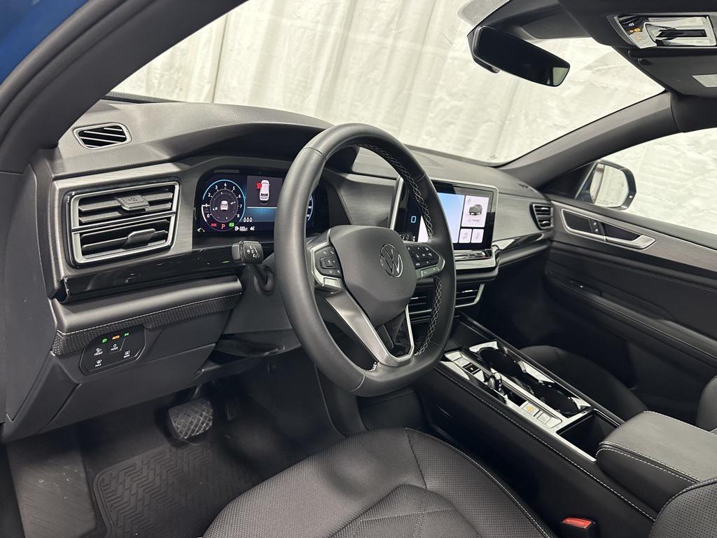 used 2025 Volkswagen Atlas Cross Sport car, priced at $31,995