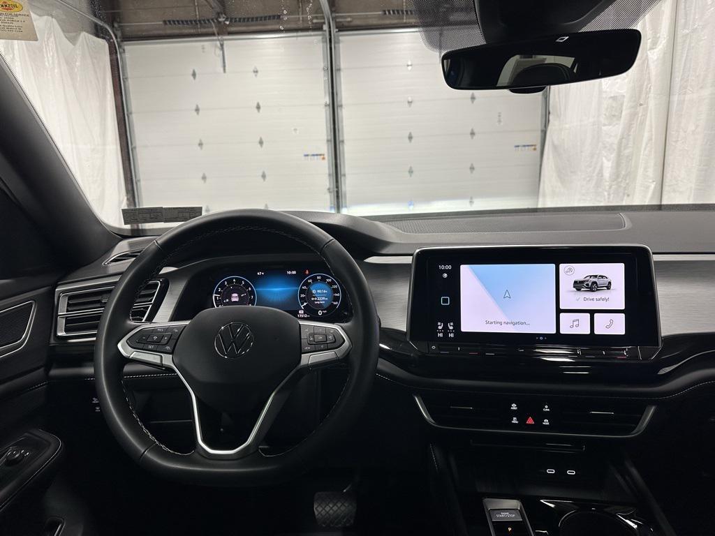 used 2025 Volkswagen Atlas Cross Sport car, priced at $31,995