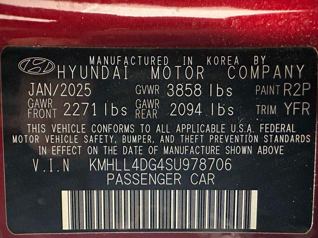 used 2025 Hyundai Elantra car, priced at $19,495