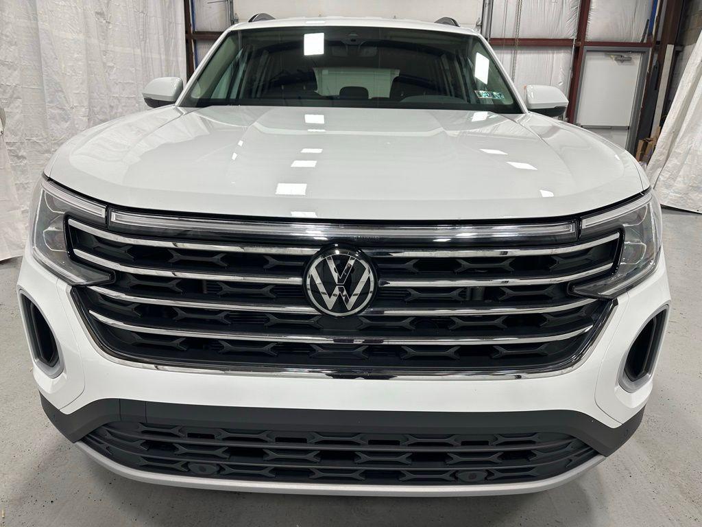 used 2025 Volkswagen Atlas car, priced at $32,495
