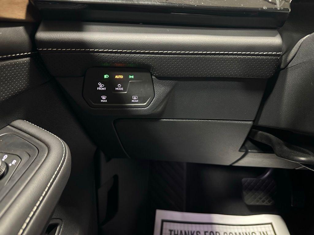 used 2025 Volkswagen Atlas car, priced at $32,495