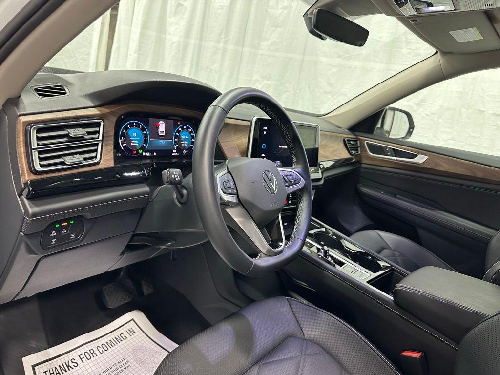 used 2025 Volkswagen Atlas car, priced at $32,495