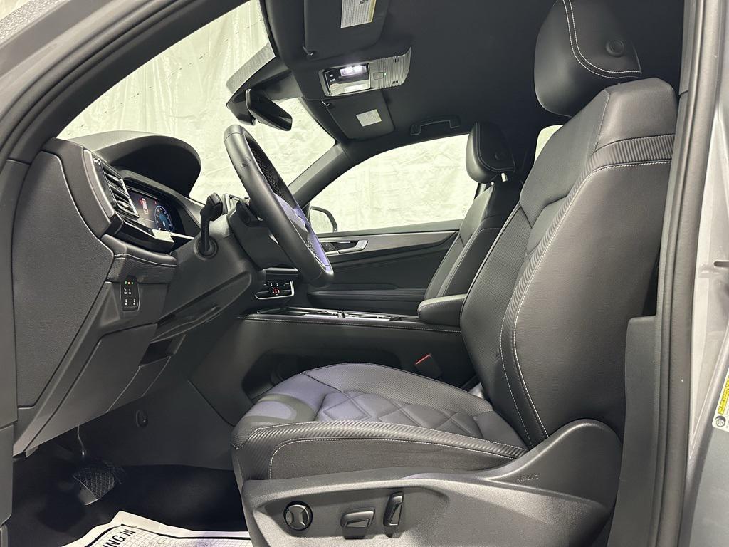 used 2025 Volkswagen Atlas Cross Sport car, priced at $30,995