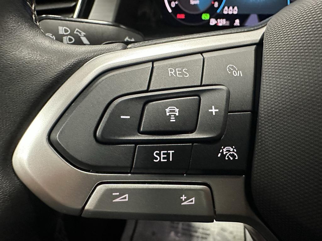 used 2025 Volkswagen Atlas Cross Sport car, priced at $30,995