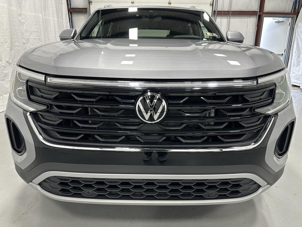 used 2025 Volkswagen Atlas Cross Sport car, priced at $32,295