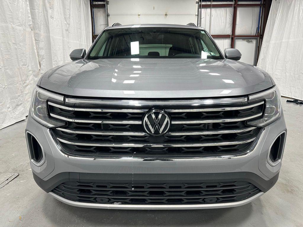 used 2025 Volkswagen Atlas car, priced at $33,495
