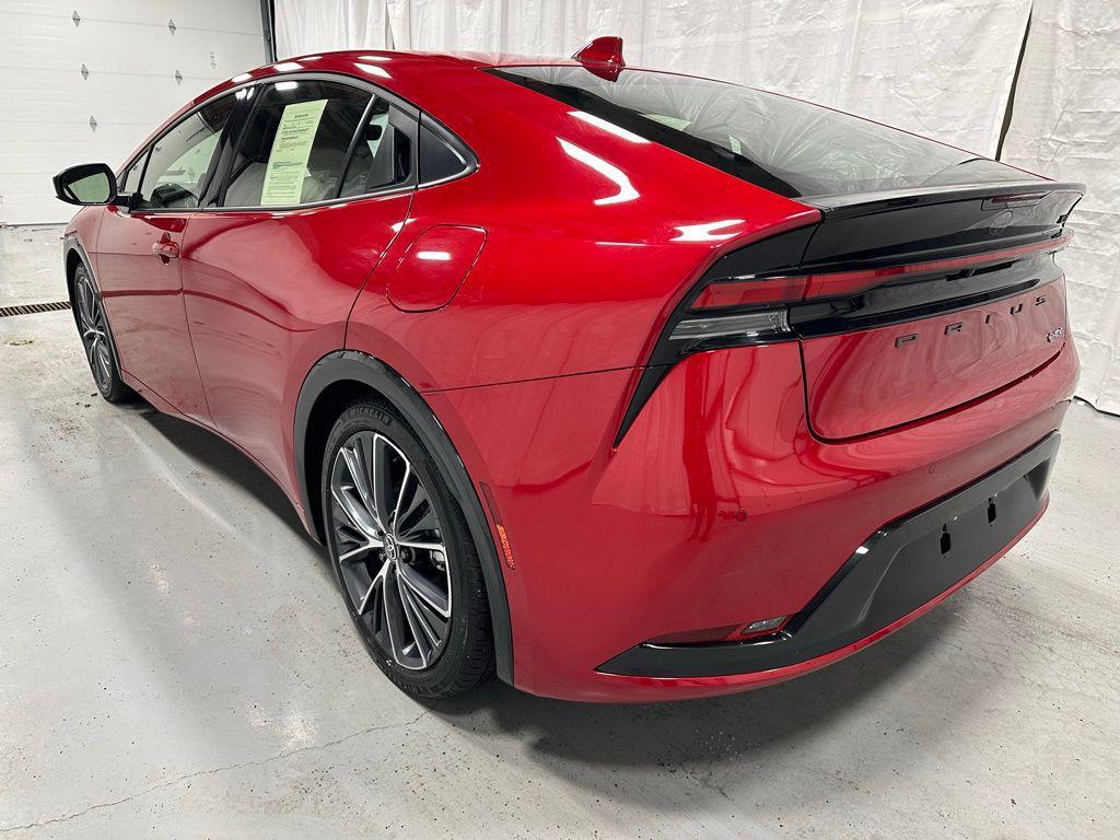 used 2025 Toyota Prius car