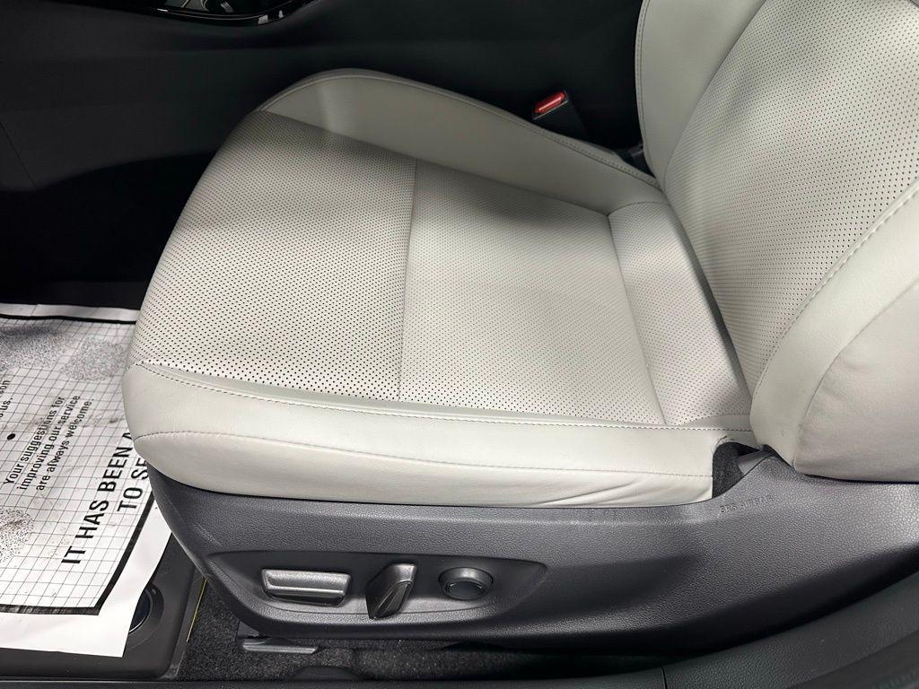 used 2025 Toyota Prius car