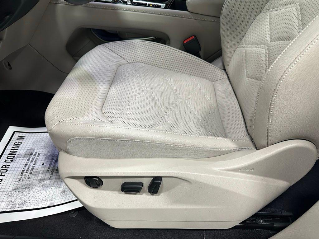 used 2025 Volkswagen Atlas car, priced at $33,495