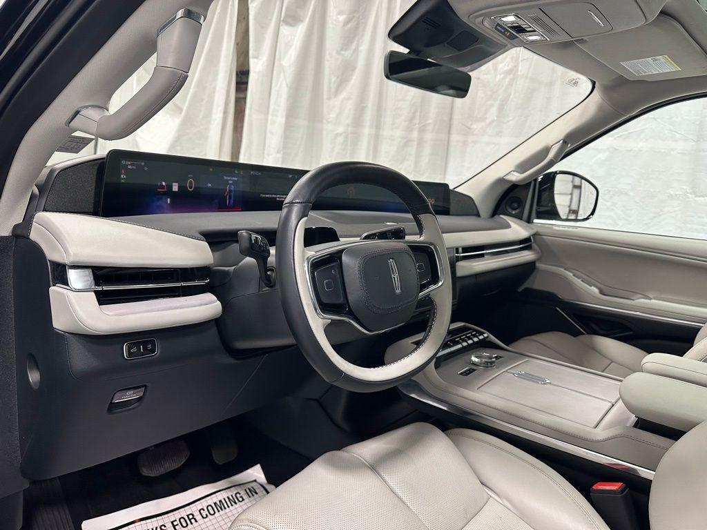 used 2025 Lincoln Navigator car, priced at $83,485