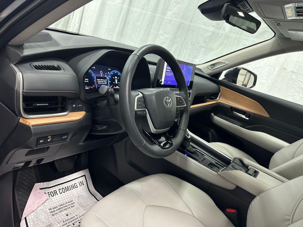 used 2025 Toyota Grand Highlander car, priced at $48,495