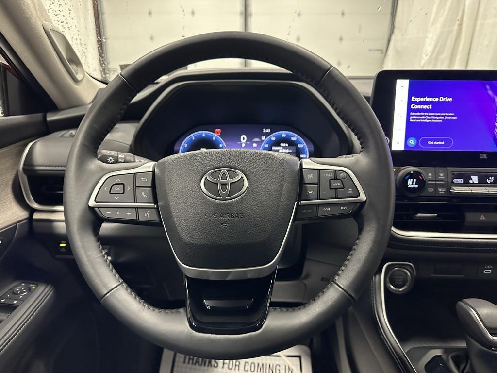 used 2025 Toyota Grand Highlander car