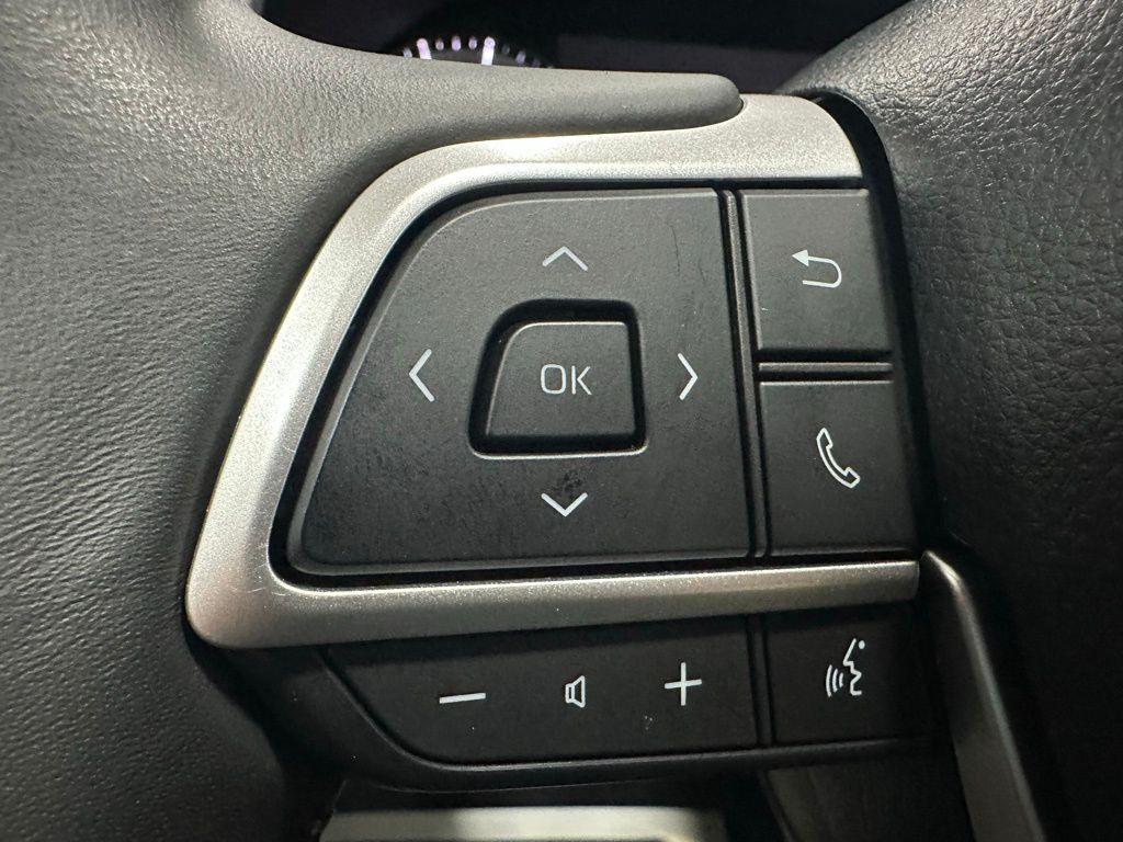 used 2025 Toyota Highlander car, priced at $40,995