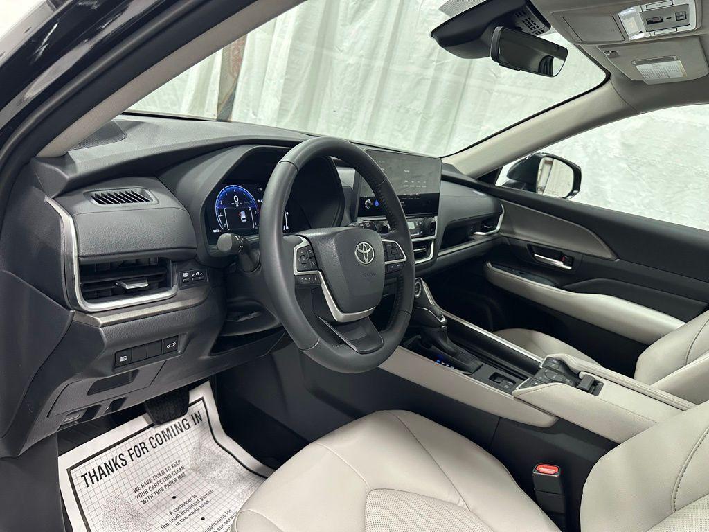 used 2025 Toyota Grand Highlander car