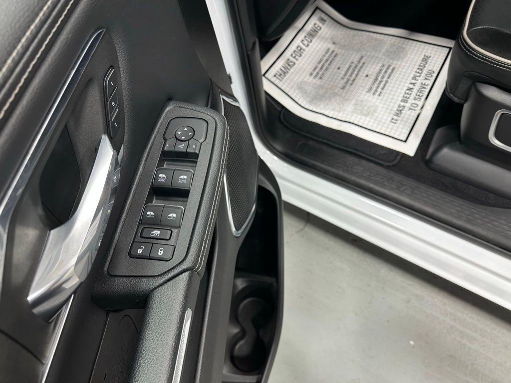 used 2025 Ram 1500 car, priced at $40,995