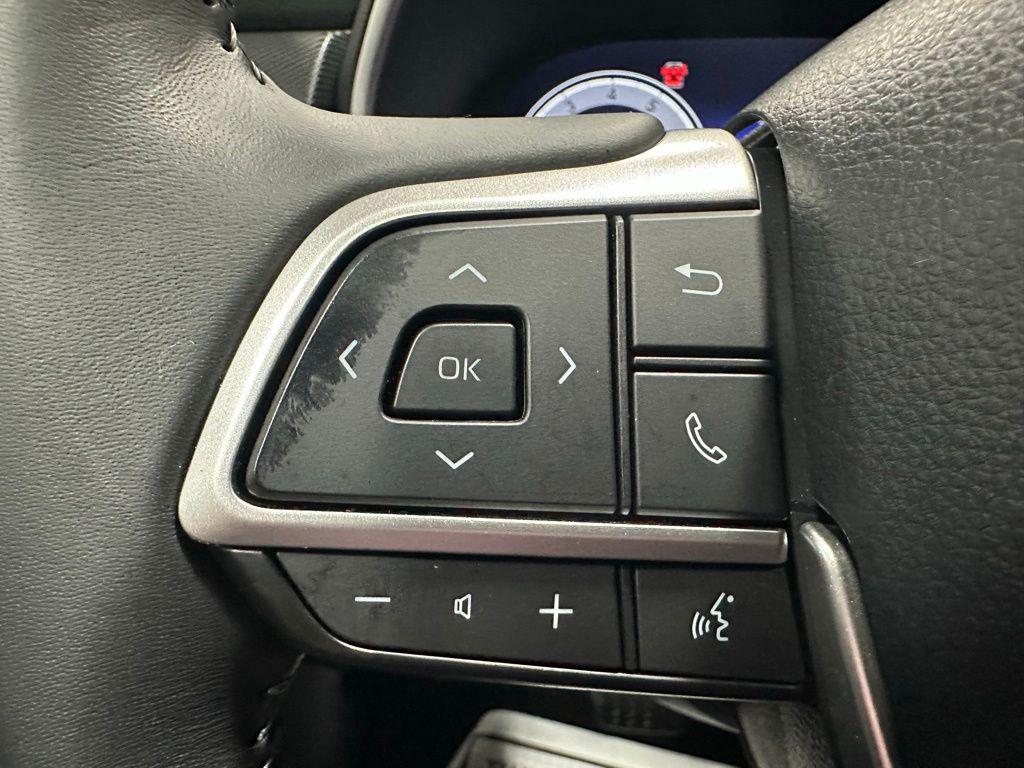 used 2025 Toyota Highlander car, priced at $46,495