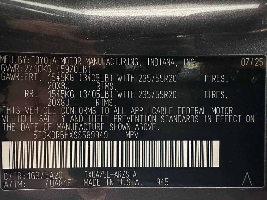 used 2025 Toyota Highlander car, priced at $46,495