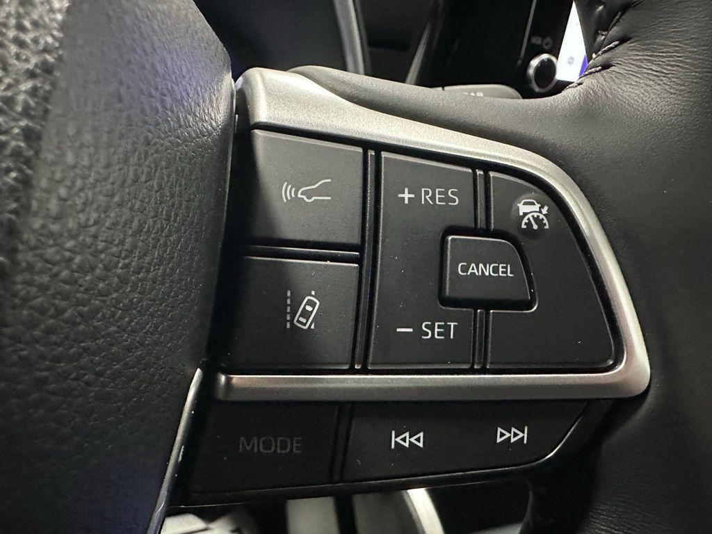 used 2025 Toyota Highlander car, priced at $43,995