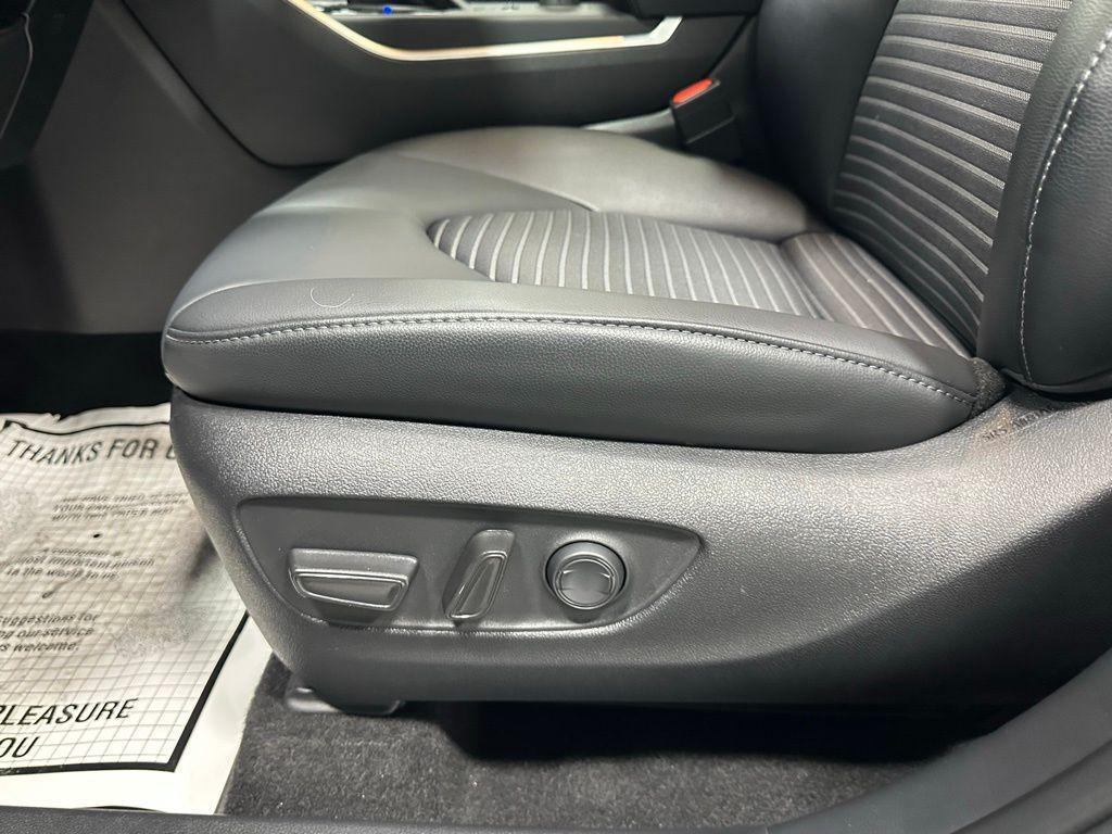 used 2025 Toyota Highlander car, priced at $43,995