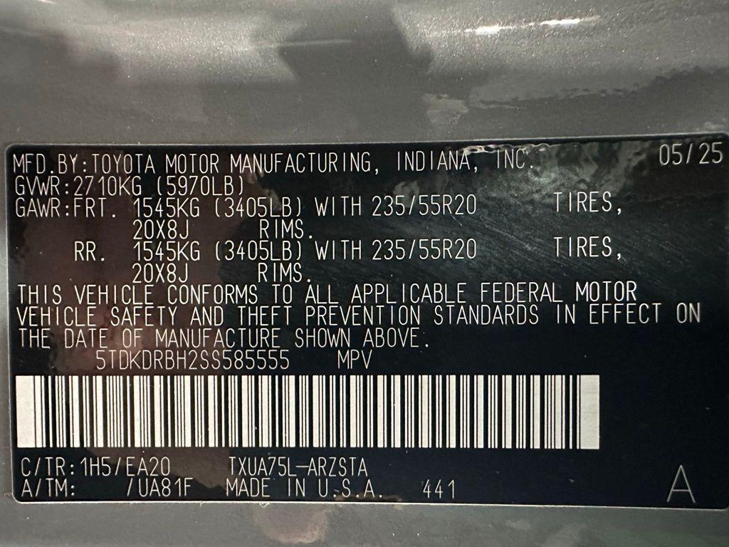 used 2025 Toyota Highlander car, priced at $43,995