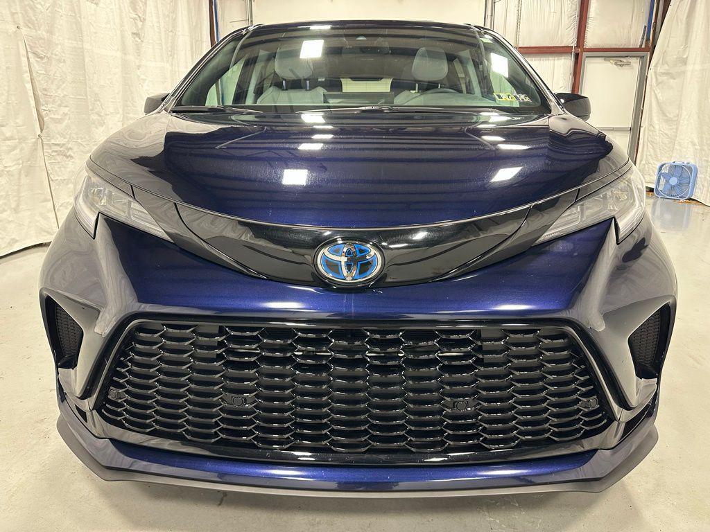 used 2025 Toyota Sienna car, priced at $46,995