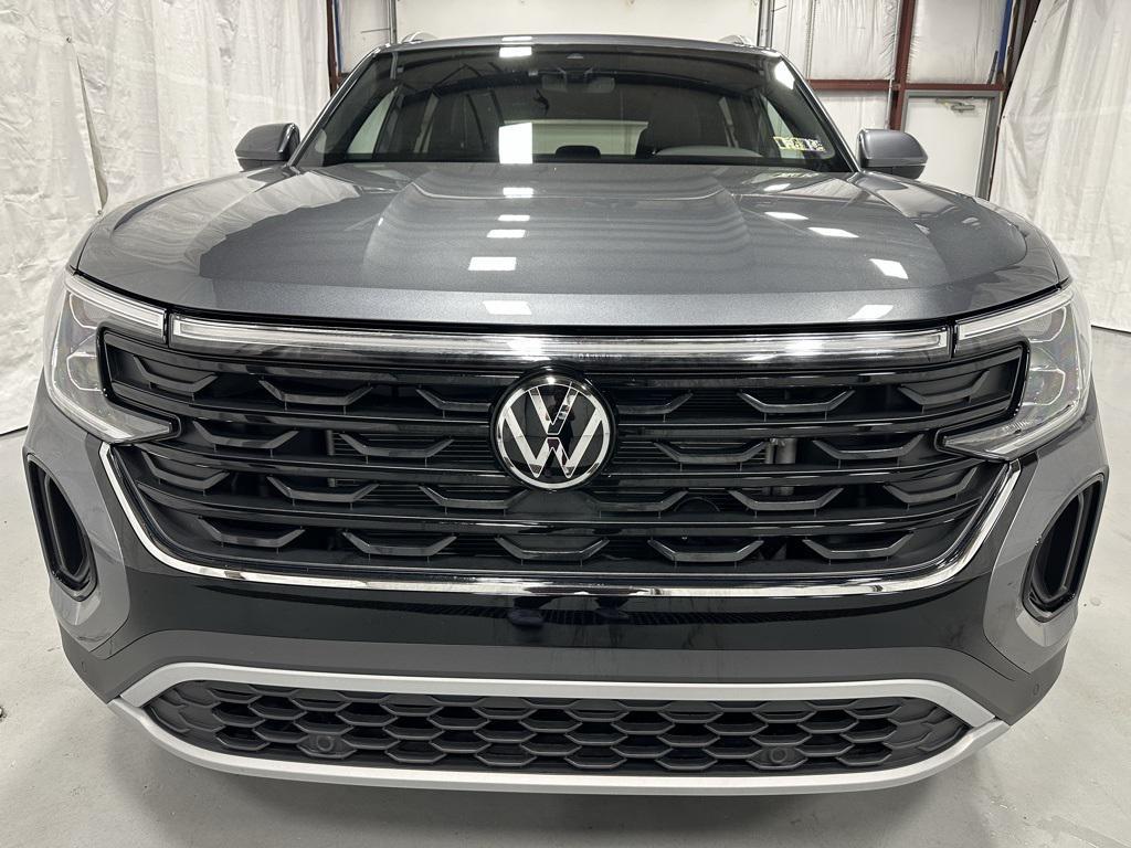 used 2025 Volkswagen Atlas Cross Sport car, priced at $32,295