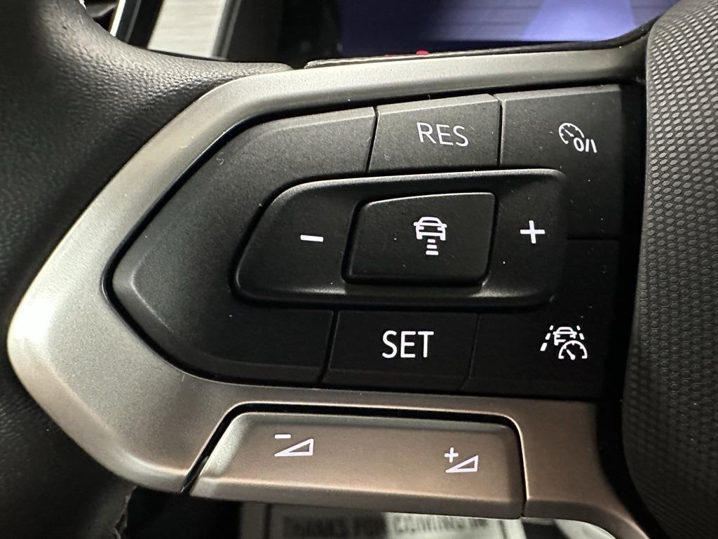 used 2025 Volkswagen Atlas Cross Sport car, priced at $32,295