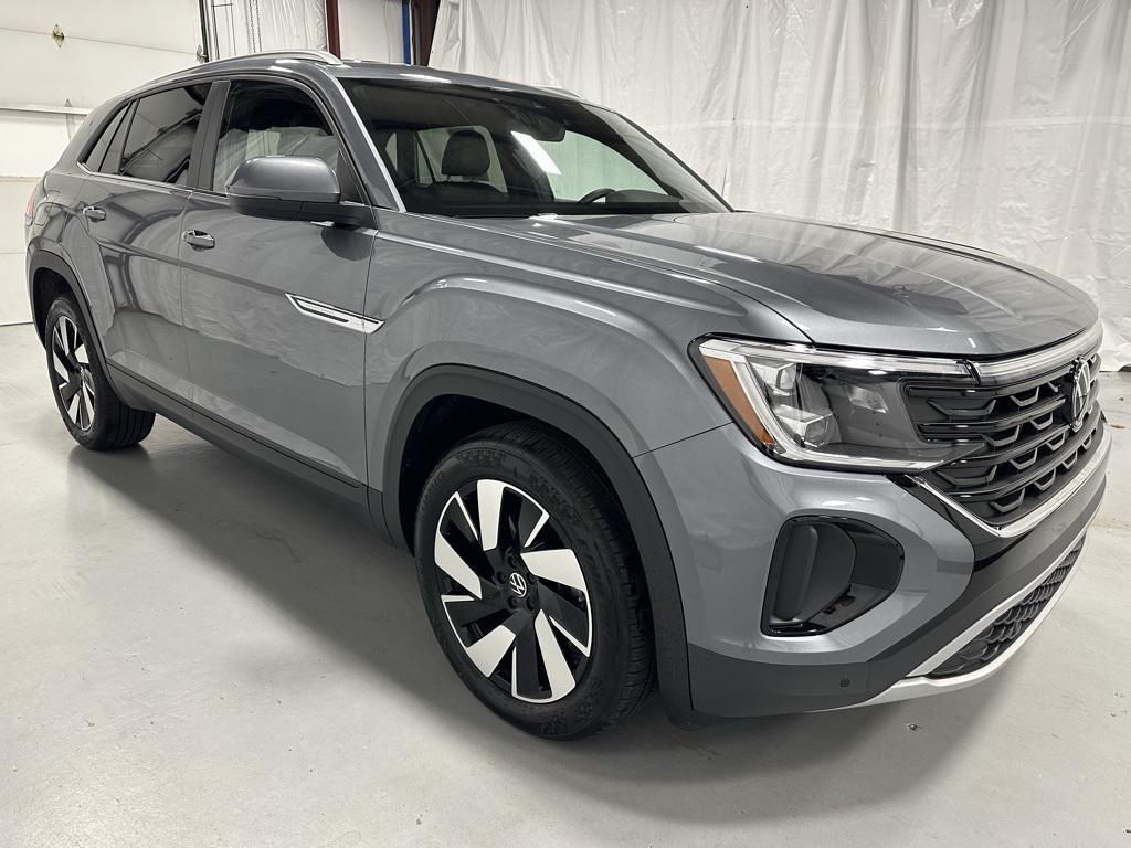 used 2025 Volkswagen Atlas Cross Sport car, priced at $32,295