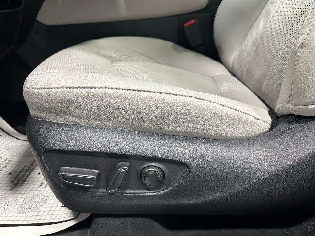 used 2025 Toyota Grand Highlander car, priced at $47,495