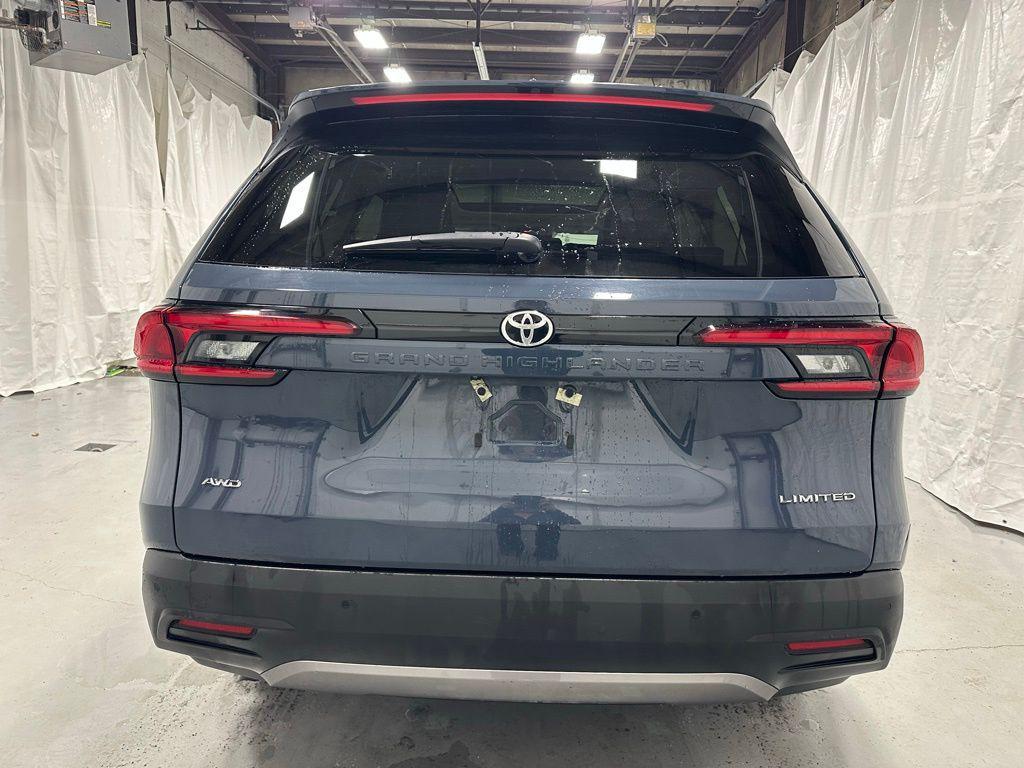 used 2025 Toyota Grand Highlander car, priced at $47,495