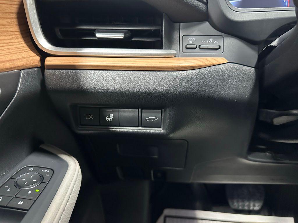 used 2025 Toyota Grand Highlander car, priced at $47,495