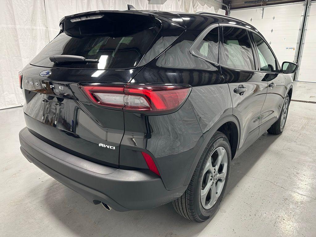 used 2025 Ford Escape car, priced at $25,495