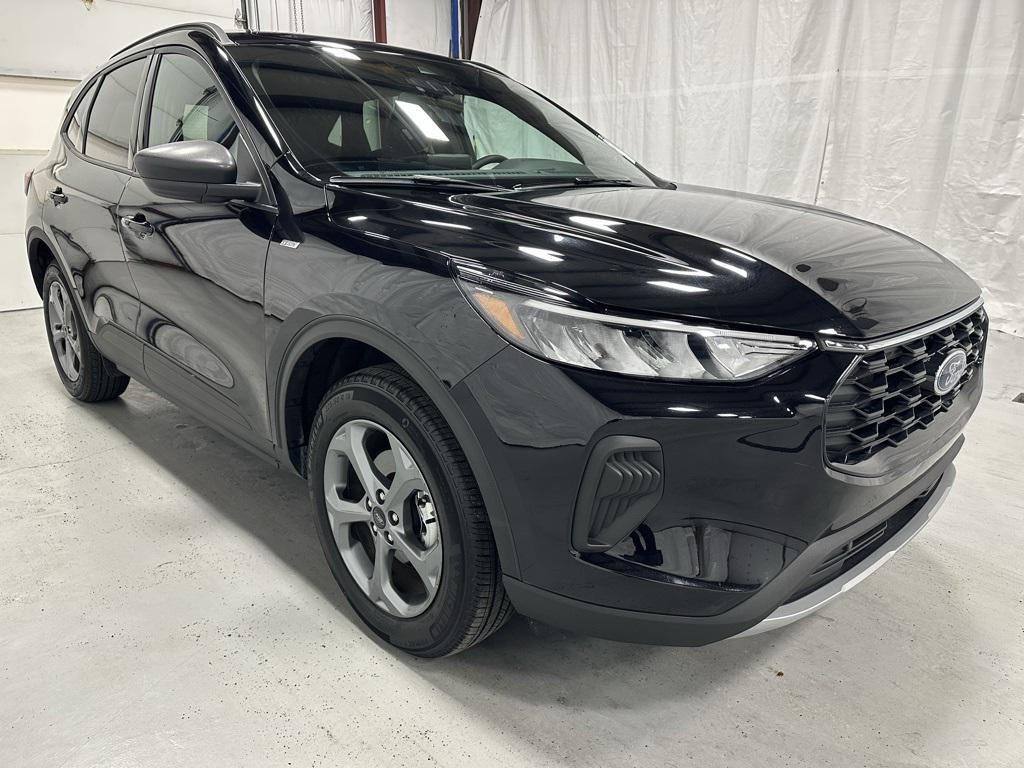 used 2025 Ford Escape car, priced at $25,495