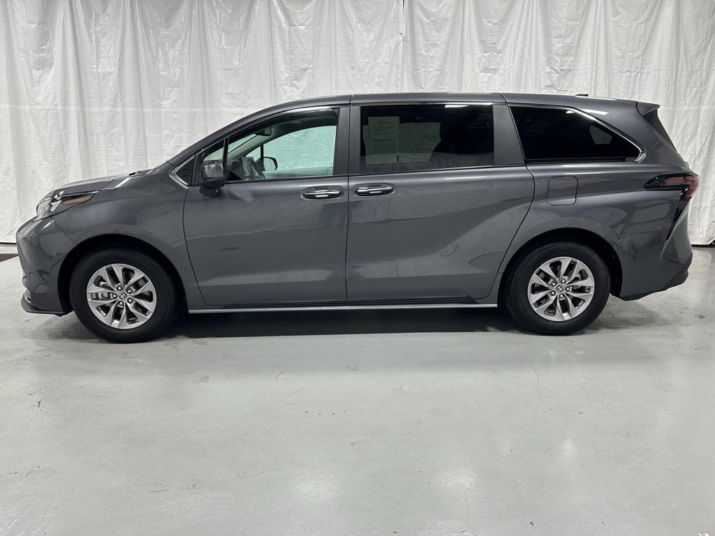 used 2025 Toyota Sienna car, priced at $42,995