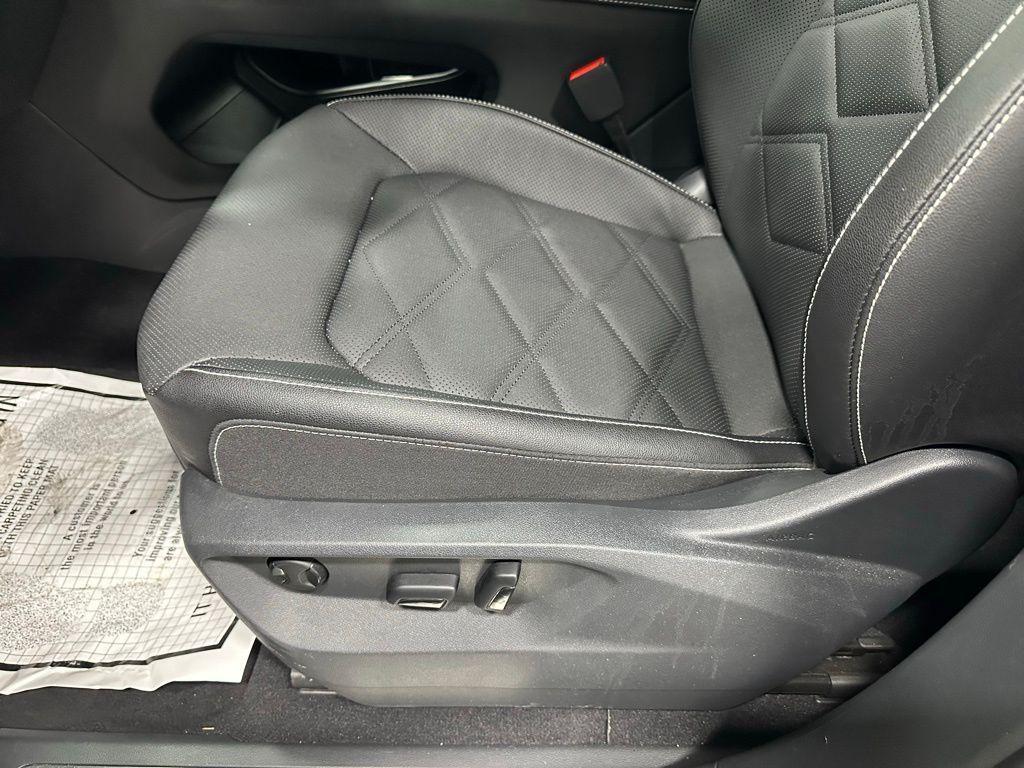 used 2025 Volkswagen Atlas car