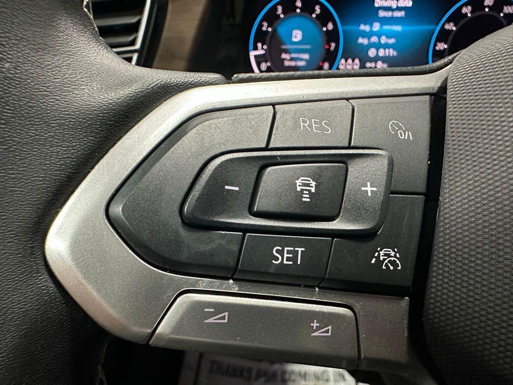 used 2025 Volkswagen Atlas car