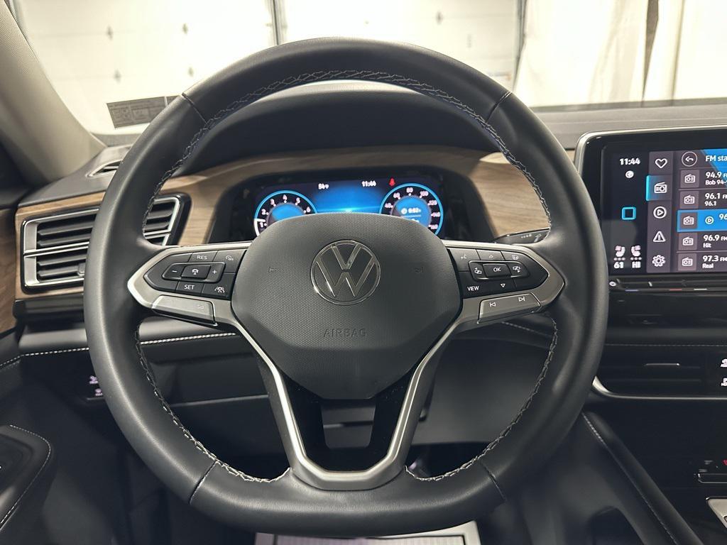 used 2025 Volkswagen Atlas car, priced at $32,495
