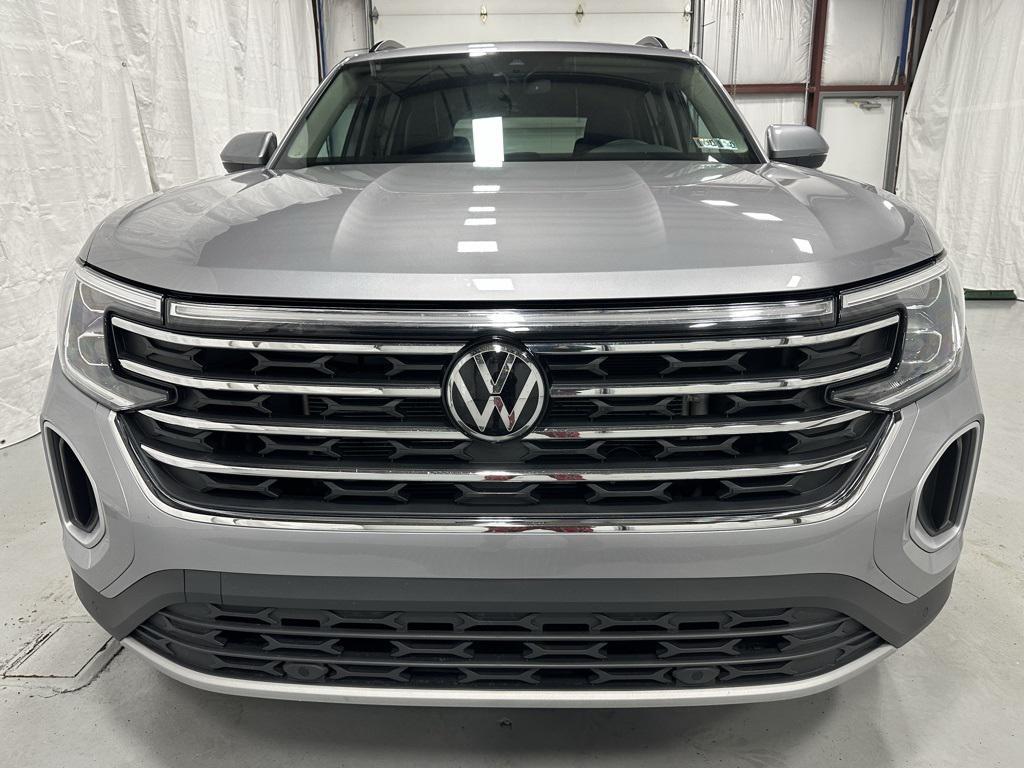 used 2025 Volkswagen Atlas car, priced at $32,495