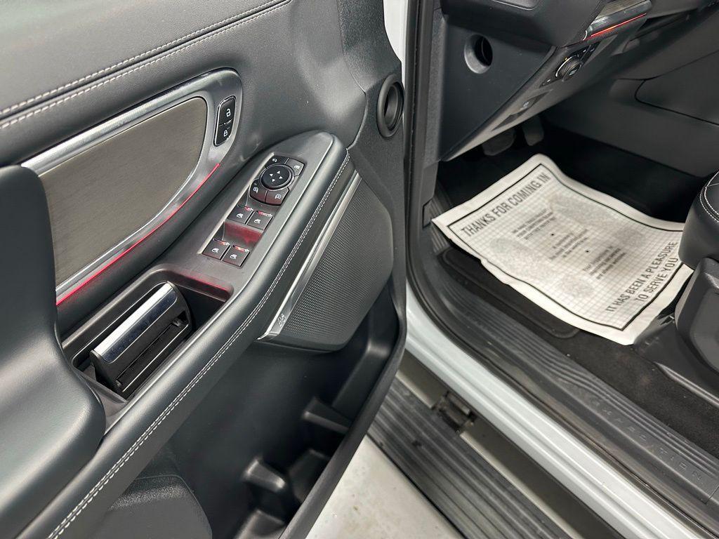 used 2025 Ford Expedition Max car