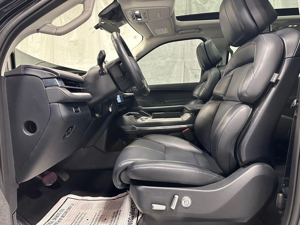 used 2025 Lincoln Navigator car, priced at $84,485