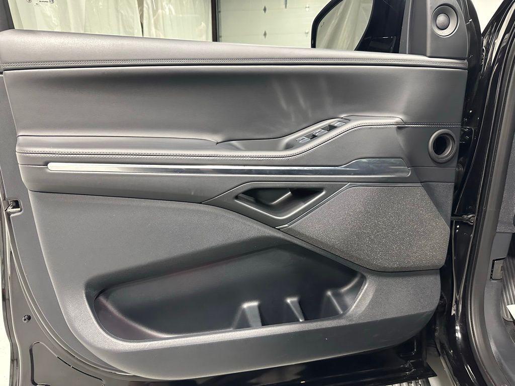 used 2025 Lincoln Navigator car, priced at $84,485