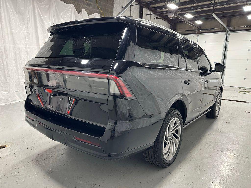 used 2025 Lincoln Navigator car, priced at $84,485