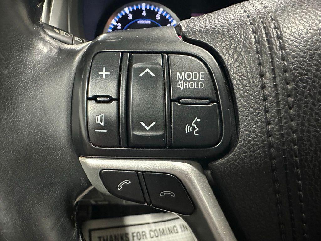 used 2018 Toyota Highlander car