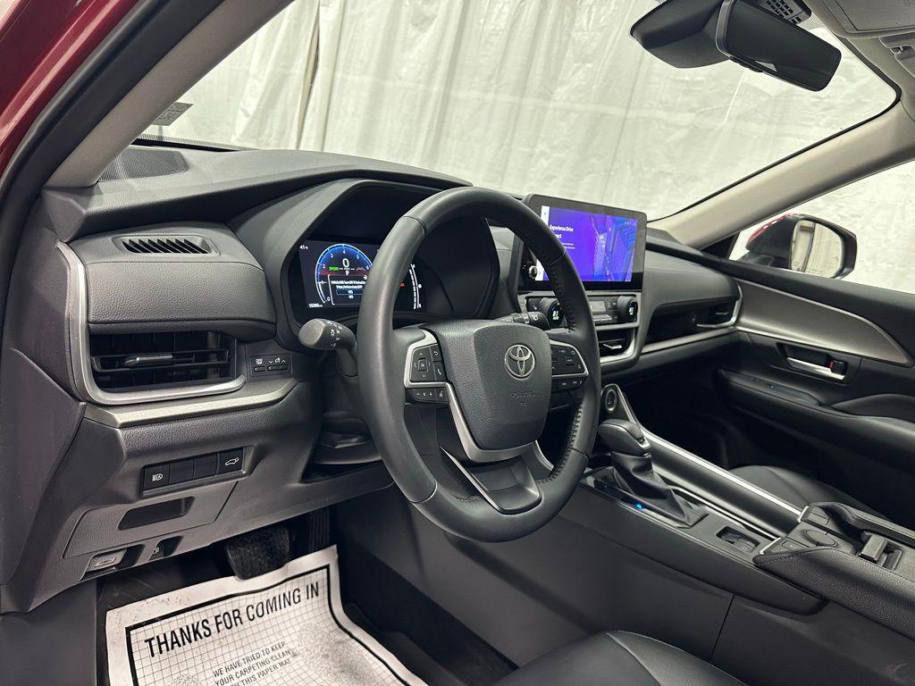 used 2025 Toyota Grand Highlander car