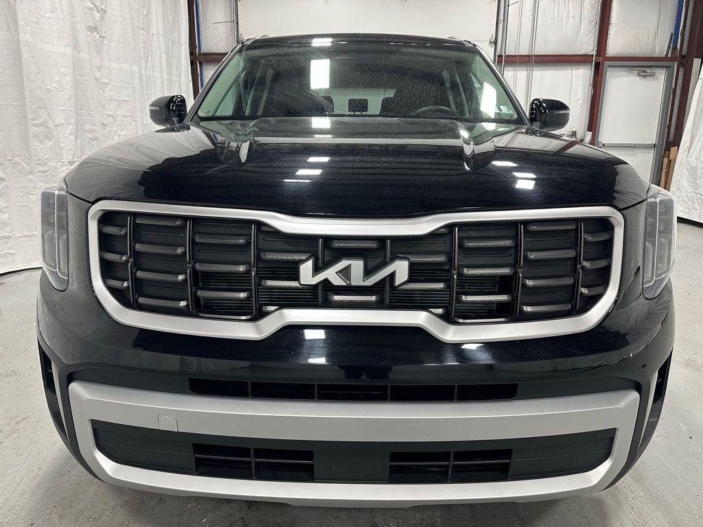 used 2025 Kia Telluride car, priced at $33,995
