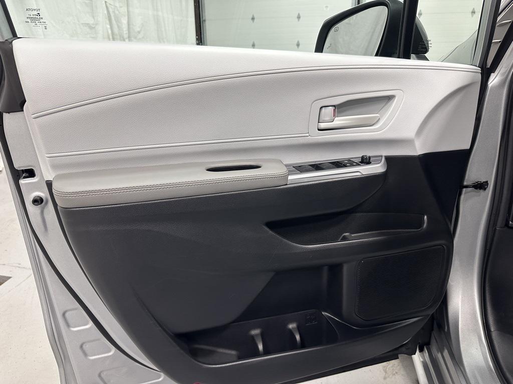 used 2025 Toyota Sienna car, priced at $37,995