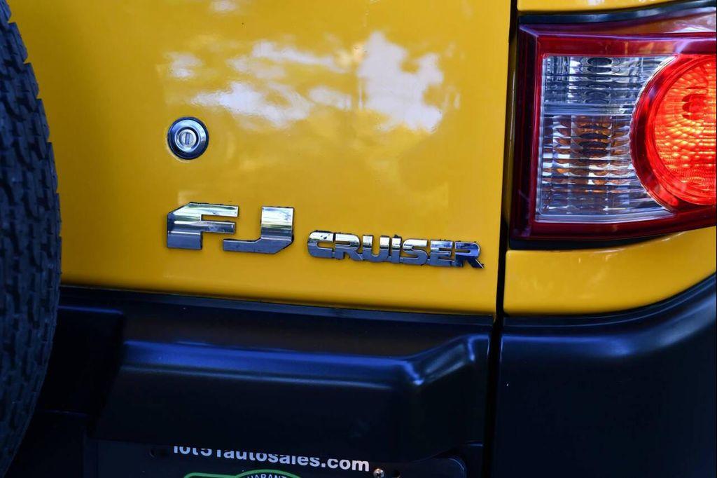 used 2007 Toyota FJ Cruiser car, priced at $14,475