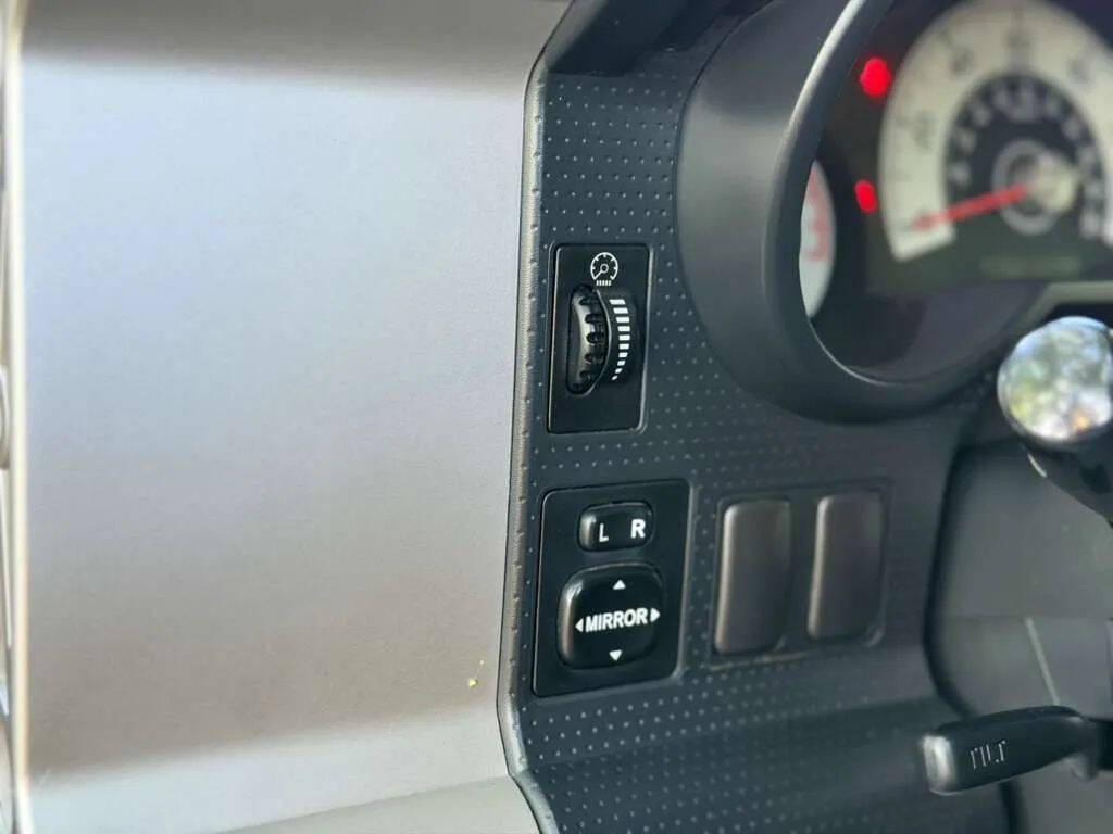 used 2007 Toyota FJ Cruiser car, priced at $14,475